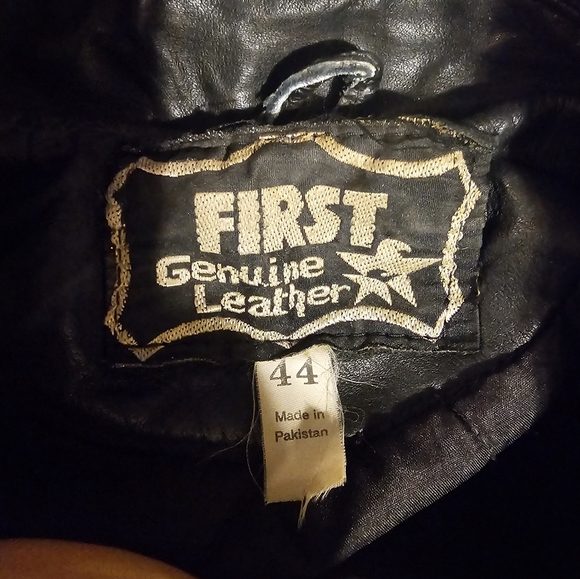 100% Genuine Leather Jacket......... Make me a fair offer !! - Picture 7 of 7